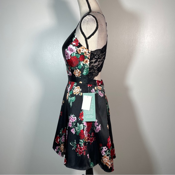 B.Smart Black Red Green Floral Sweetheart Neck Spaghetti Strap Party Dress 9 - Picture 11 of 12